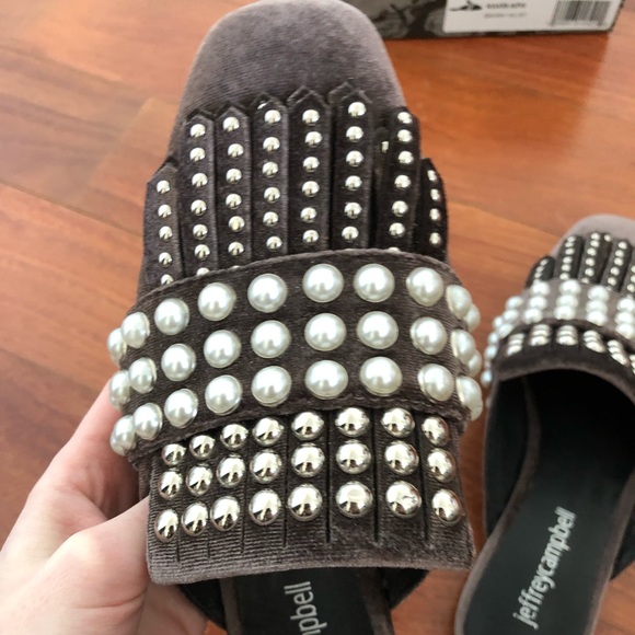 Jeffrey Campbell Ravis Velvet Mule - Picture 5 of 7